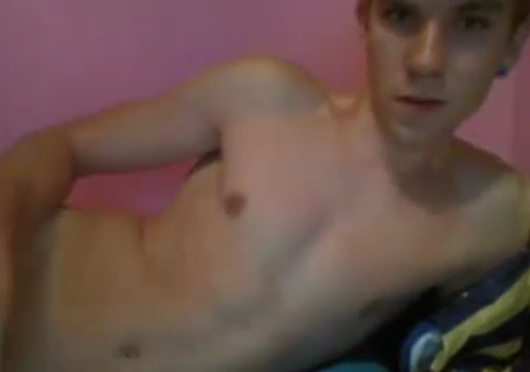 French Boy Gets Online On His Gay Webcam