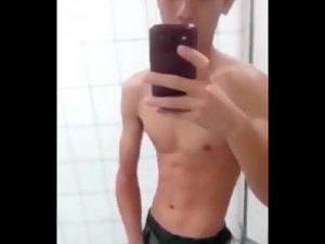 Very Slim Asian Cam Boy Sends His Wank Video